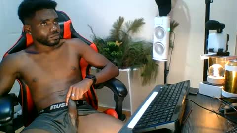 Suamys online show from August 2, 8:16 am