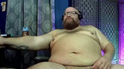 BigBear4Cuddles online show from June 10, 1:49 am