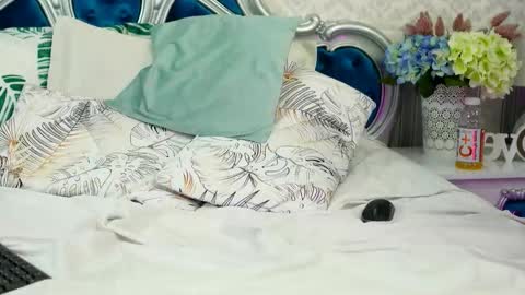Abby online show from May 15, 11:12 pm