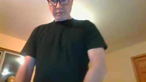 bigbulge794960 online show from June 2, 10:17 am