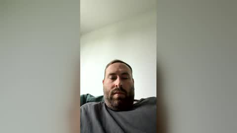 bigmikept17 online show from June 1, 1:34 pm