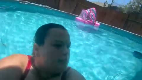 bigzbundy95314273 online show from July 22, 8:11 pm