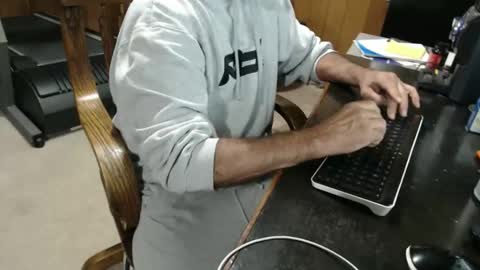 billy471 online show from May 7, 12:39 am