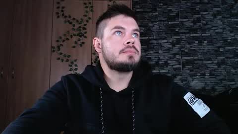 blueeyeboy0 online show from May 28, 8:12 am