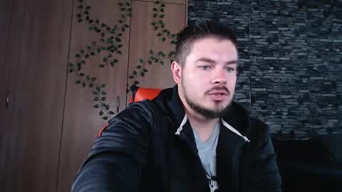 blueeyeboy0 online show from May 13, 8:13 am