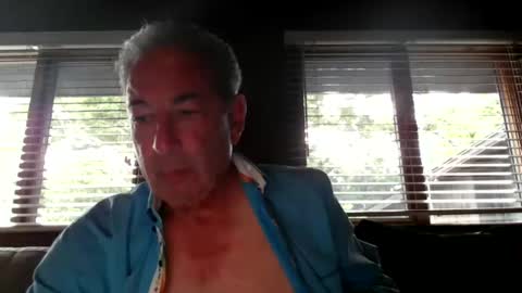 blueisles online show from June 28, 12:17 am