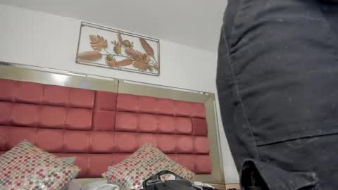   online show from May 23, 12:06 am