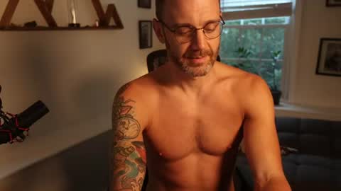 BradBronton online show from July 31, 11:33 am