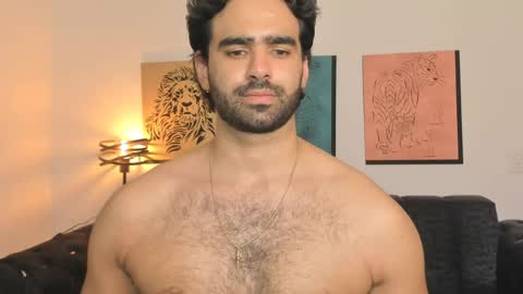 bradleymartin7 online show from June 1, 6:20 pm