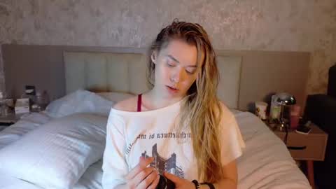 Brenda online show from June 15, 6:44 pm