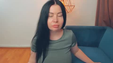 brilliantegirl_ online show from July 11, 1:58 pm