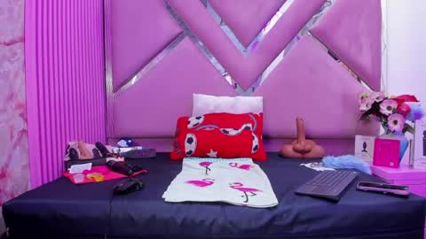 Brithany  online show from June 25, 8:47 pm