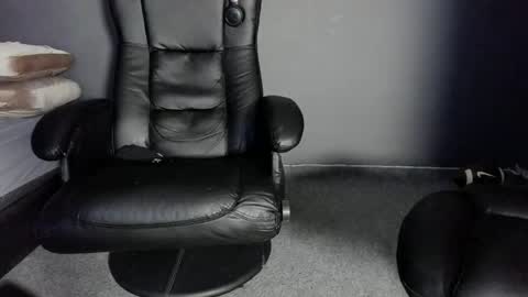brockhurn_ online show from May 14, 1:59 am