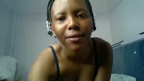 bunnydiva_ online show from June 1, 12:12 am