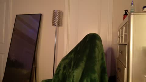 butterfly booty online show from August 4, 10:00 am