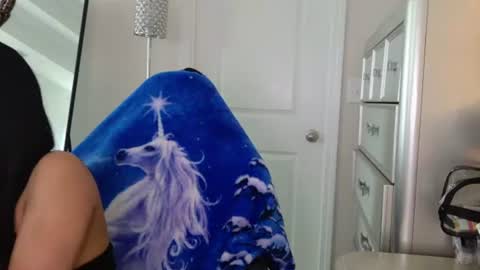 butterfly booty online show from June 19, 2:45 pm