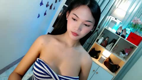 caitlin online show from May 27, 12:06 am