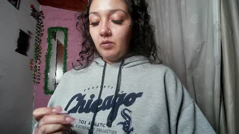 paula online show from June 15, 6:49 am