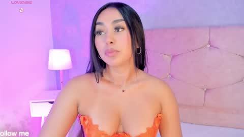 Camelia Smith online show from May 13, 4:44 am