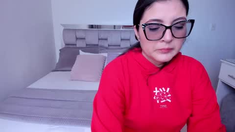 Camila buitrago online show from May 31, 7:59 pm