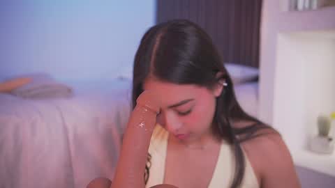 Camila online show from May 28, 3:59 am