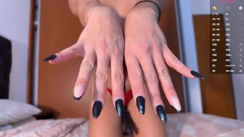 camilla_sanchez online show from May 11, 5:21 pm