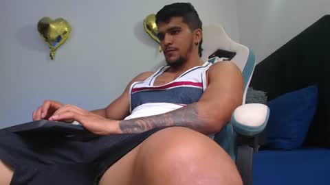 camilo_contre21 online show from June 18, 7:41 pm