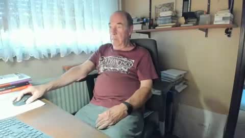 Cammee online show from August 1, 5:14 pm