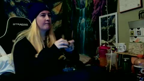 Candi online show from May 24, 3:58 am