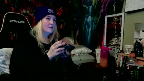 Candi online show from June 11, 3:04 am