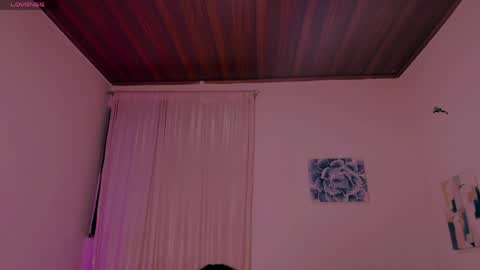 candle_lz online show from May 7, 4:08 am