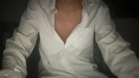 candyperfumeboyy online show from July 28, 4:32 am