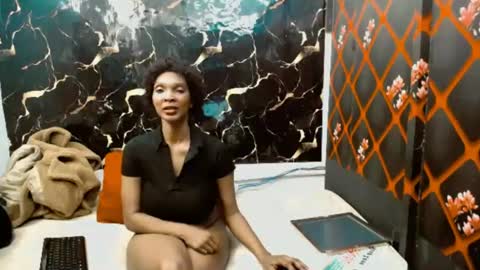 caramelminxx_ online show from July 6, 7:49 am