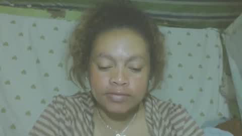 carinesexy69 online show from May 17, 6:17 pm