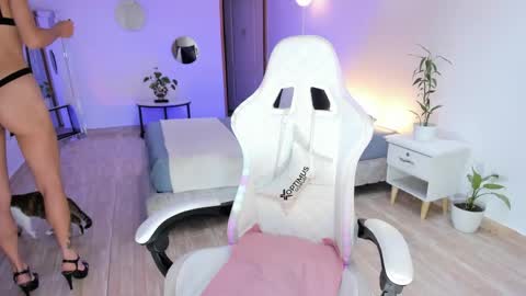 Alejandra online show from May 19, 12:39 am