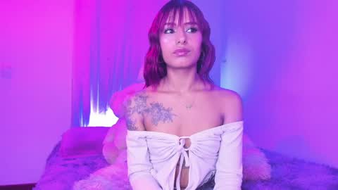 caroline 3 online show from June 4, 4:40 am