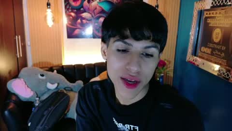 carolinejesh online show from May 19, 12:34 pm