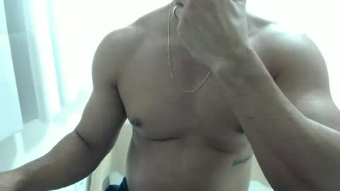 cashmastermuscle77 online show from May 14, 3:05 am