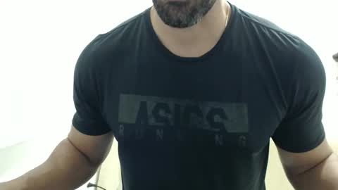 cashmastermuscle77 online show from May 6, 10:43 am