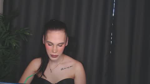 Cassie online show from June 5, 1:49 pm