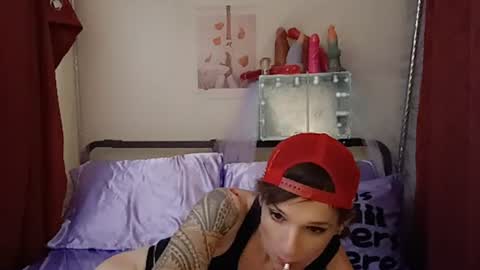Cassiemichelle online show from June 20, 9:48 am