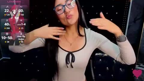catalella_little_b online show from June 19, 8:48 pm