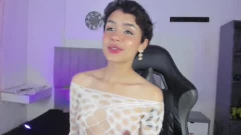 Cat  online show from February 25, 8:32 pm