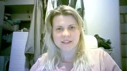 celeste_naughty_ online show from May 14, 11:08 am
