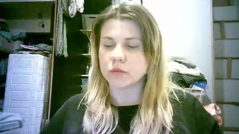 celeste_naughty_ online show from May 2, 10:43 am