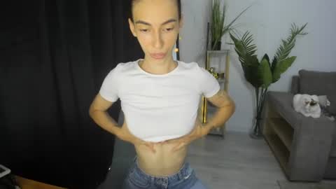 Celine Roxelle online show from July 11, 7:06 pm