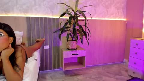 chanell_williams online show from June 9, 12:49 pm
