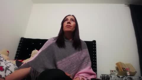    online show from May 12, 3:26 am