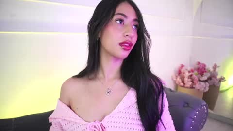 Lauren Rus online show from June 25, 12:32 pm
