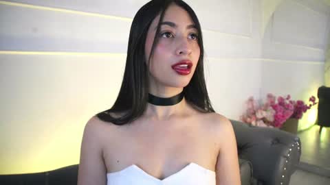 Lauren Rus online show from June 22, 12:34 pm